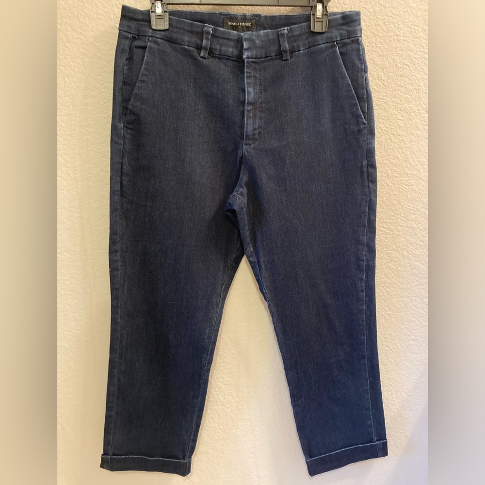 Banana Republic cropped, cuffed jeans with flat front and pockets, size 31/12